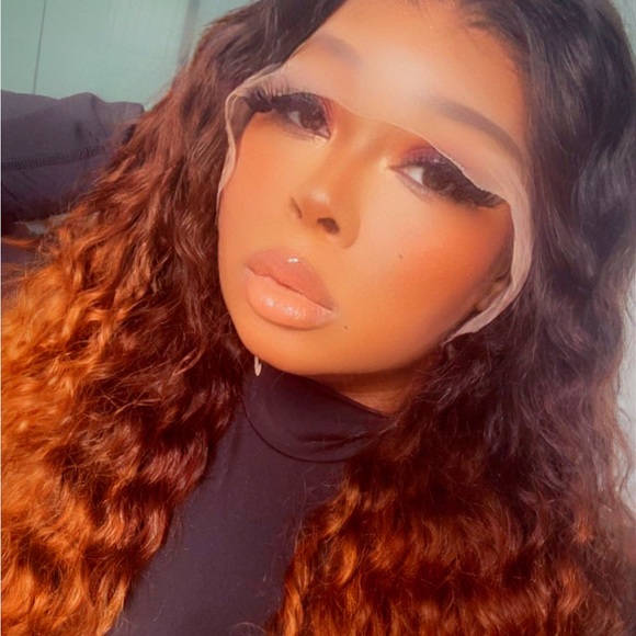 Gorgeous Custom Glue-less water wave Wig 26inches for sale. - Picture 3 of 10